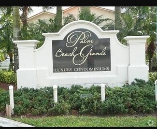 Building Photo - 1545 Lake Crystal Dr