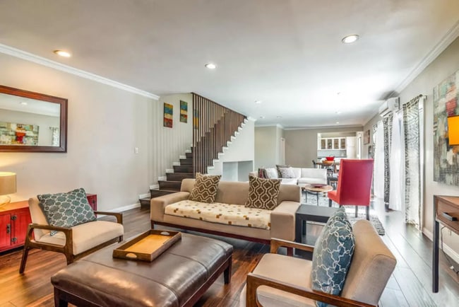 Building Photo - 3XX5 Sunswept Dr