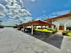 Building Photo - 10500 Village Dr