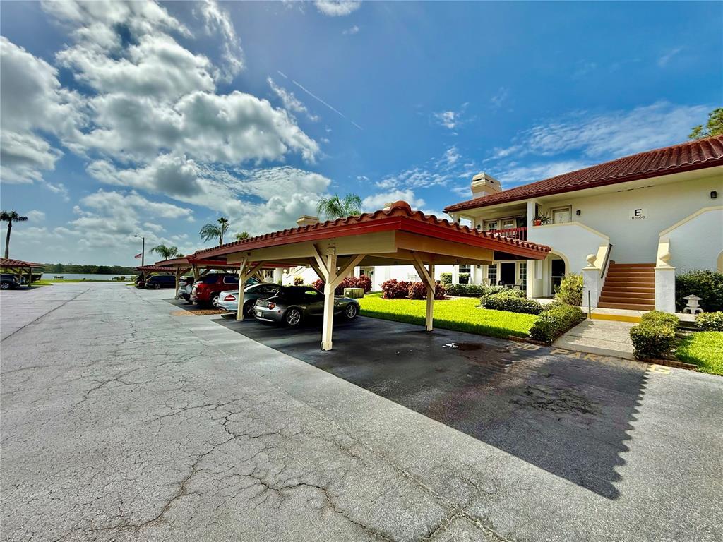 Foto principal - 10500 Village Dr