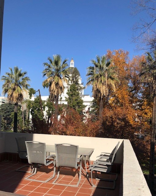 patio - 1100 N St