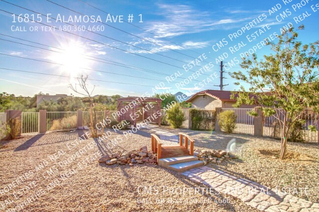 Foto del edificio - 16815 E Alamosa Ave