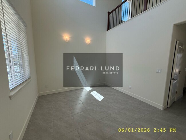 Foto del edificio - Newer 4 Bedroom Home with 2,367 Sq. Ft. of Living Space! - Kay DeAlba property!!