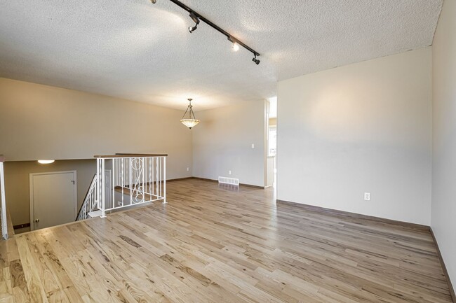 Photo - Hidden 3 bed/ 2 bath Gem in Morrison House