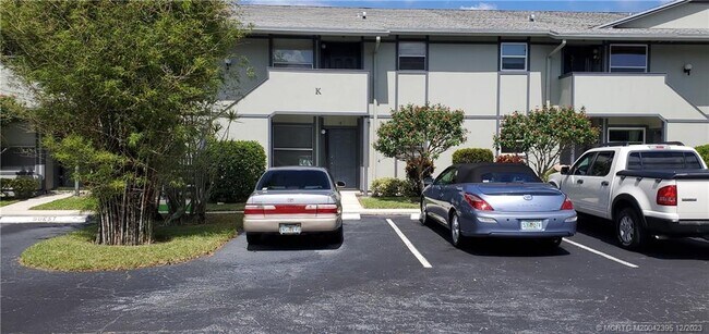 Building Photo - 8227 SE Croft Cir