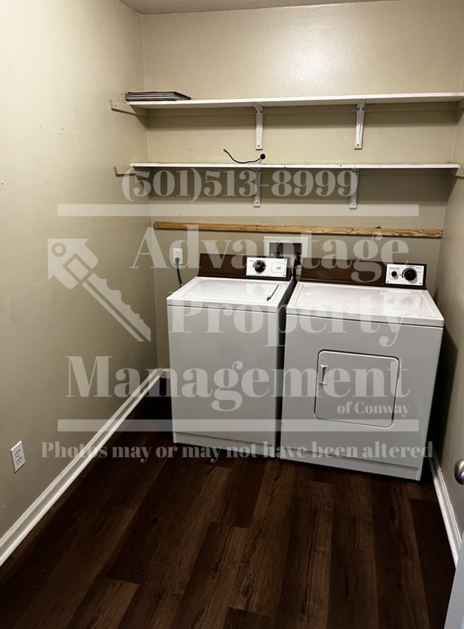 Building Photo - 25 Sagewood