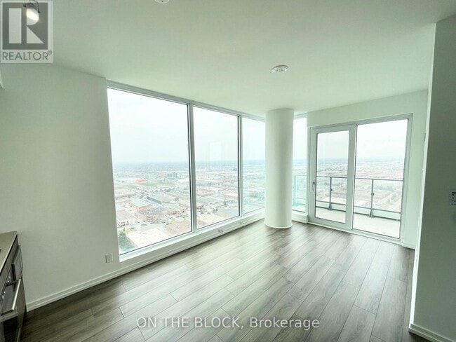 Building Photo - 1000 Portage Pkwy