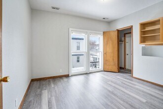 Building Photo - 809 Washington St