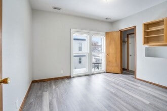 Building Photo - 809 Washington St