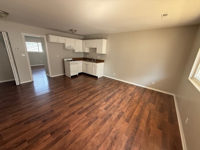 Foto del edificio - Crescent Court Apartments | One Bedroom
