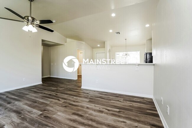 Foto del edificio - 3 Bedroom Pet-Friendly Home in LEHIGH ACRES, FL with Main Street Renewal