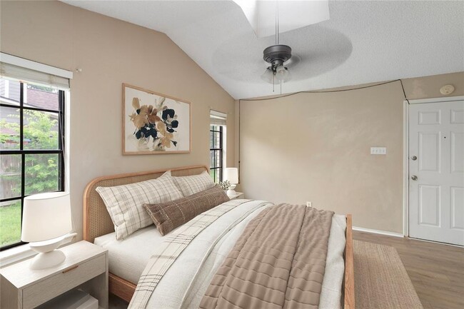 Building Photo - 8703 Clearbrook Trl