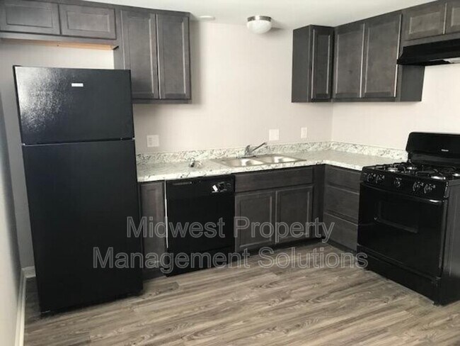 Foto del edificio - 1839 E 8th St