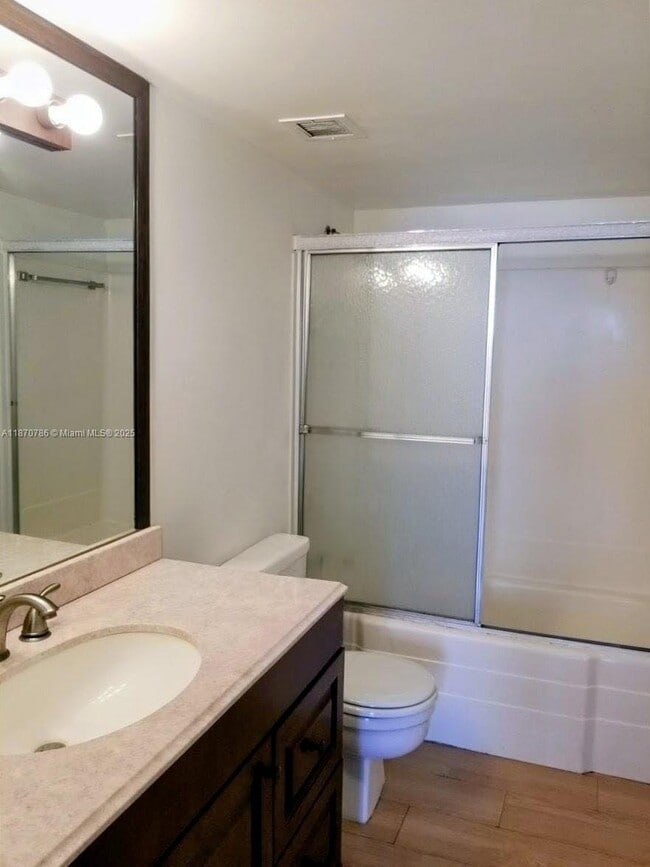 Building Photo - 13499 Biscayne Blvd