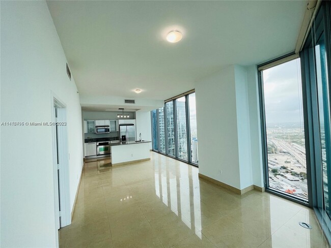 Building Photo - 888 Biscayne Blvd