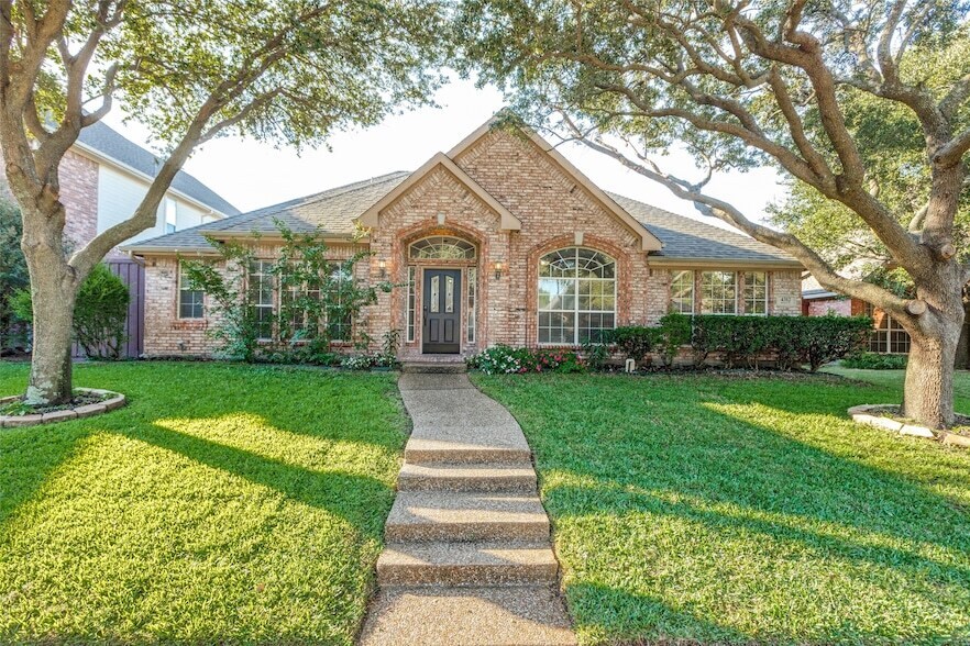 Foto principal - 4312 Helston Dr