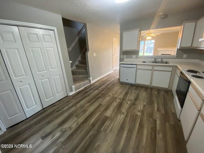 Building Photo - 601 Timberlake Trail