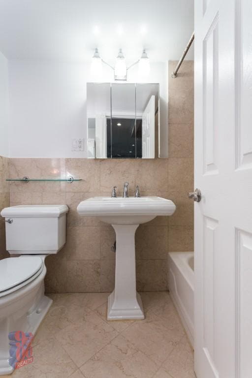 Building Photo - 120 Christopher St