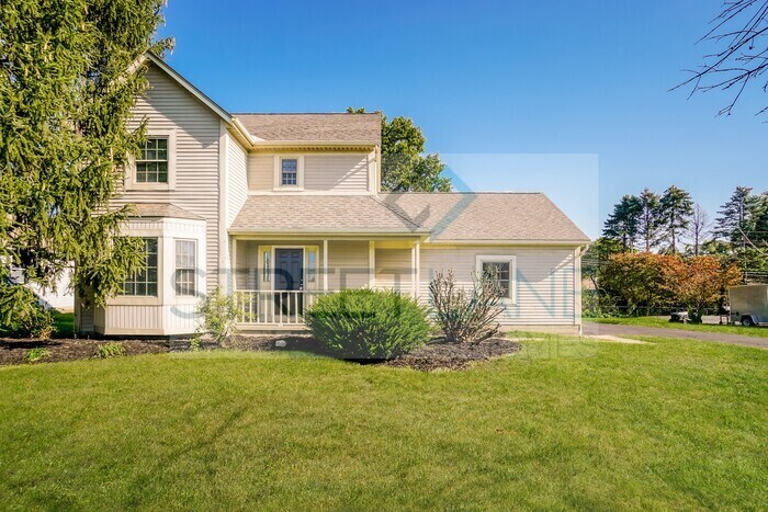 Foto principal - 950 Hill Rd N