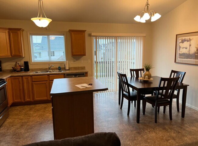 Foto del edificio - 72 Mulberry Loop NE