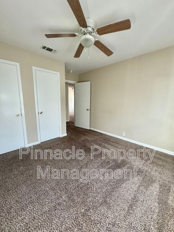 Foto del edificio - 212 Windham St