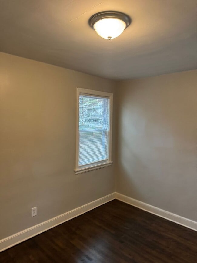 Photo - 157-159 Roberta Dr Apartment