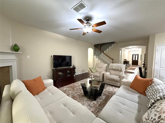 Building Photo - 8608 Davis Dr