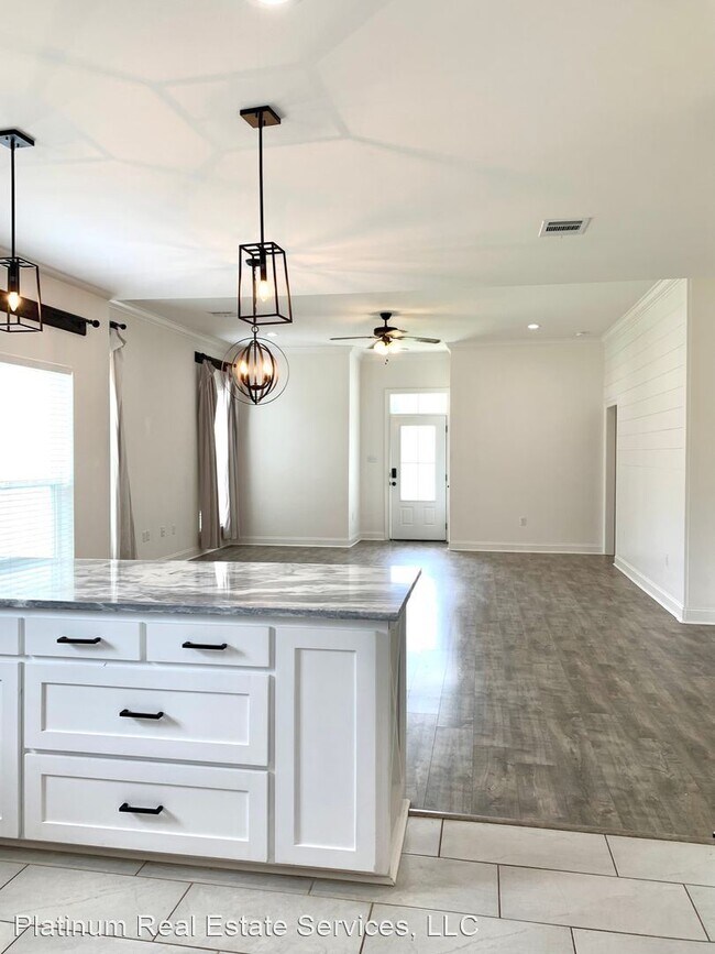 Foto del edificio - 3 br, 2 bath House - 12759 Jaden Drive