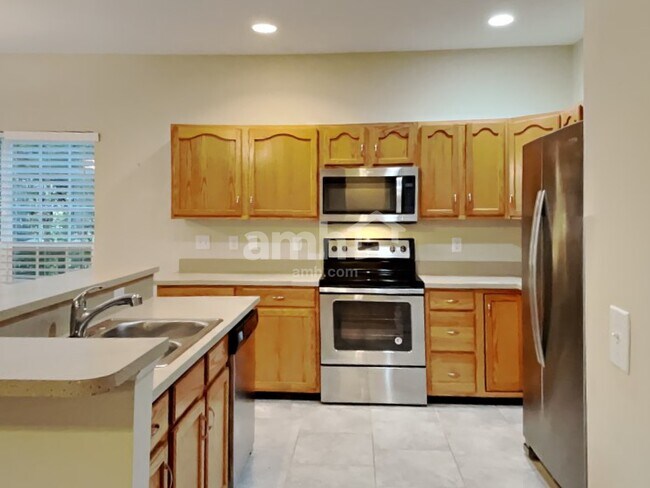 Foto del edificio - 20320 Southshore Dr