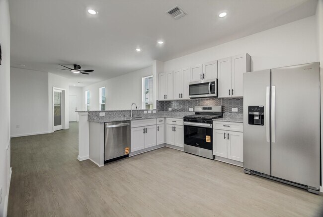 Foto del edificio - 519 Louis Ln