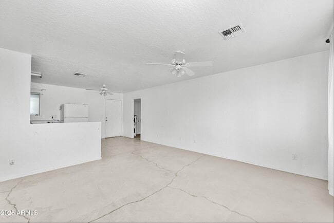 Building Photo - 17707 E Karsten Dr