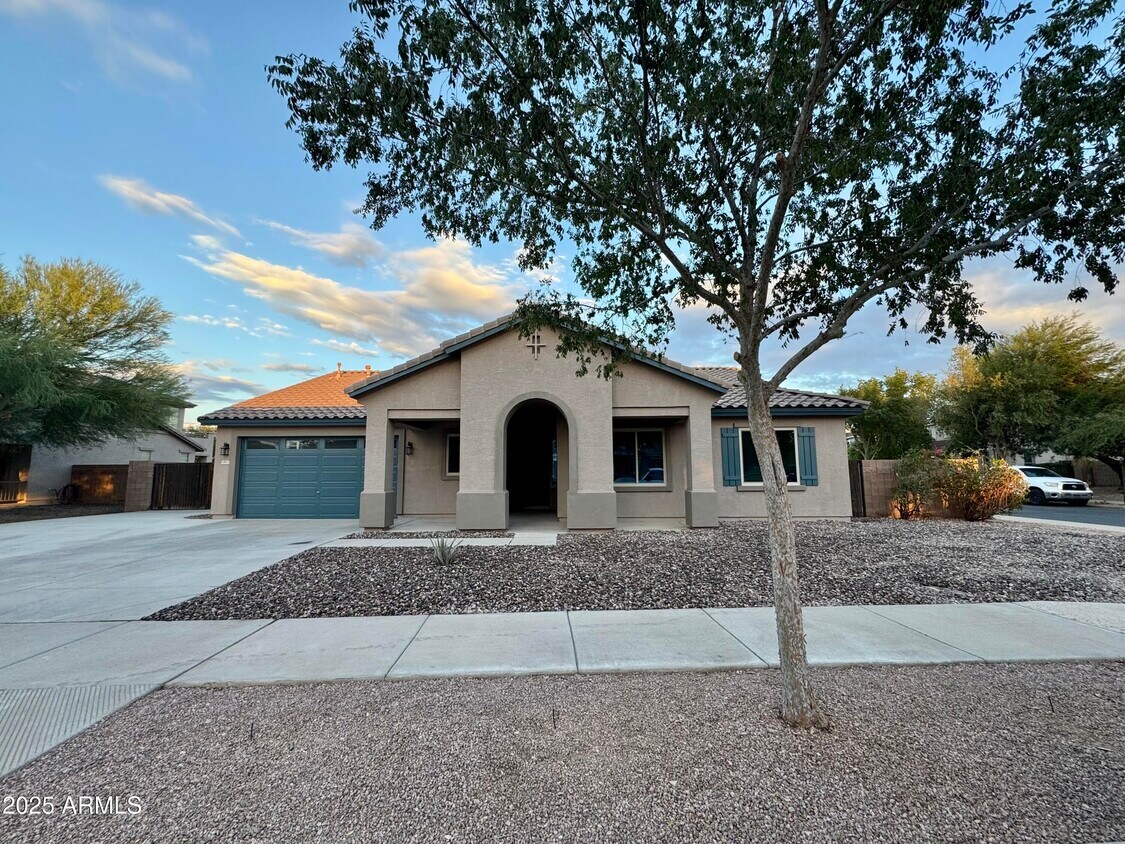 Foto principal - 19617 S 190th St