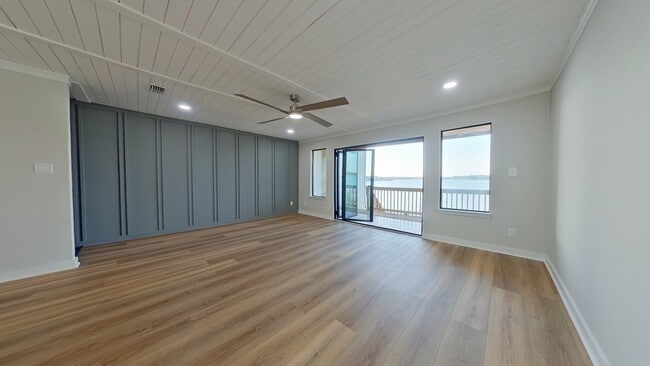 Building Photo - 810 Eglin Pkwy NE
