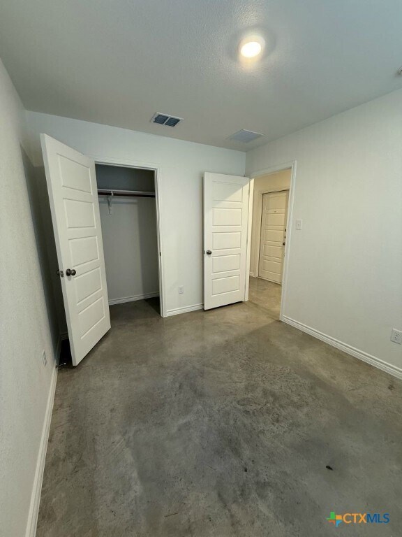 Foto del edificio - 1125 Lindsey Dr
