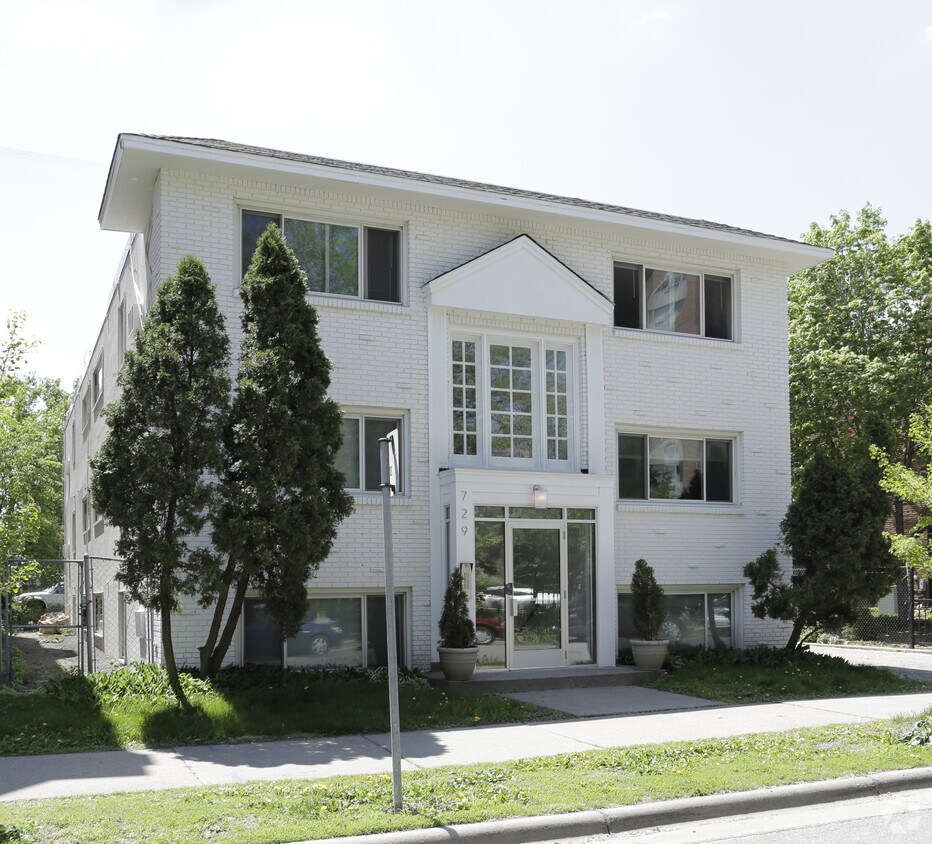 Foto del edificio - 729 E 16th St