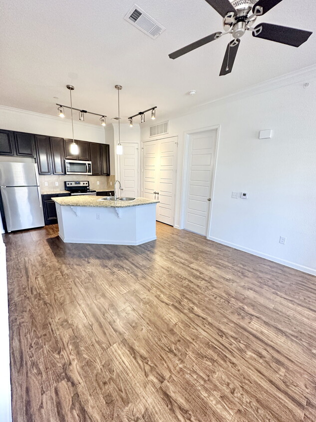 Foto principal - 26850 U.S. 380 Apt #2523, Aubrey, TX 76227...