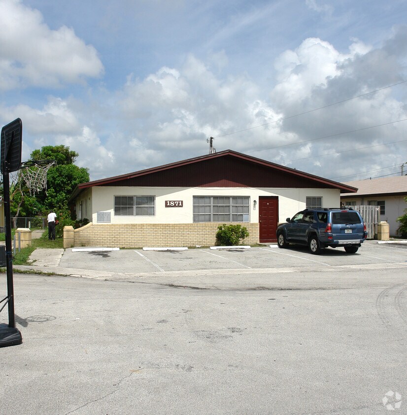 Foto del edificio - 1871 NW 59th Way