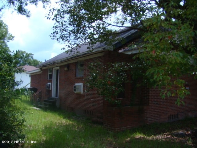 Building Photo - 416 W 25th St