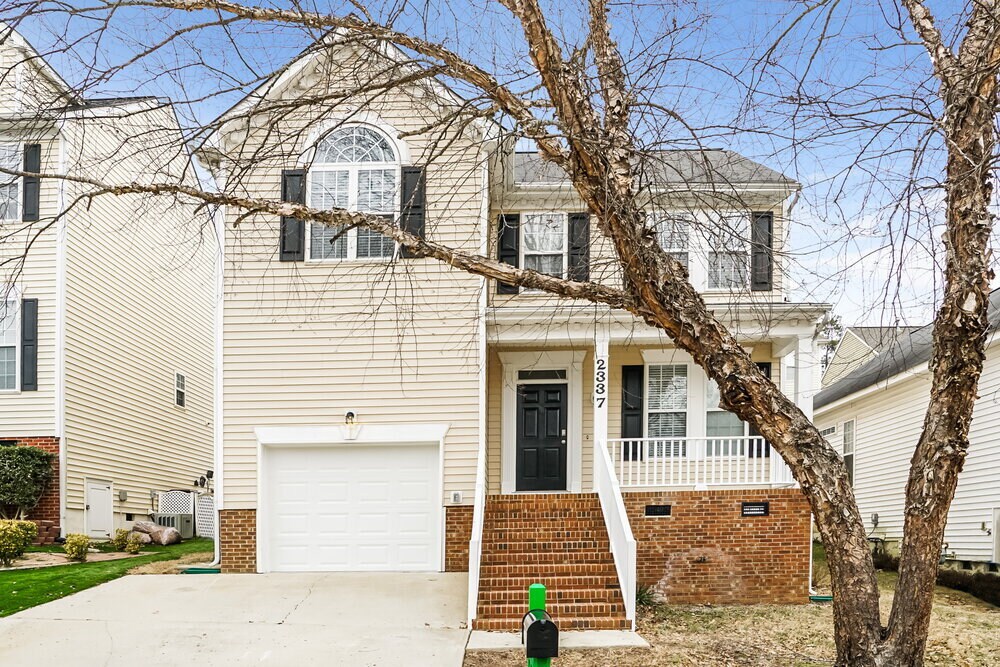 Primary Photo - 2337 Sapphire Valley Dr