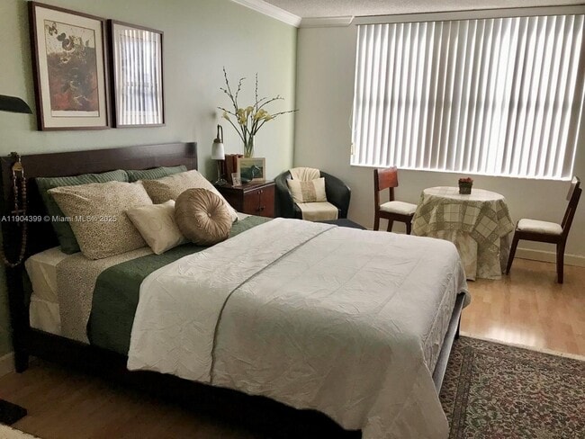 Foto del edificio - 18151 NE 31st Ct