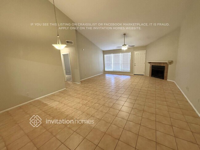 Foto del edificio - 7748 W Cherry Hills Dr
