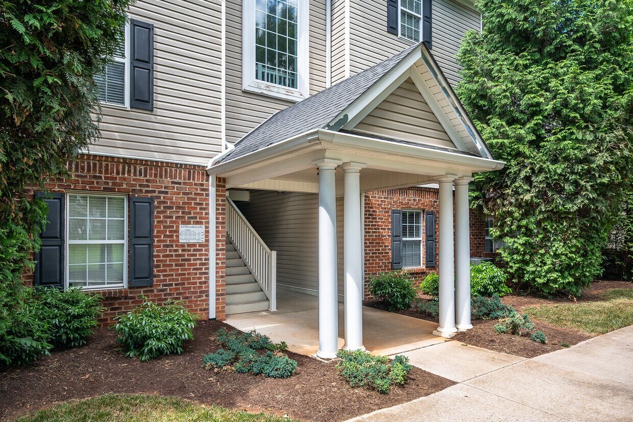 Primary Photo - 623 Wyndhurst Dr