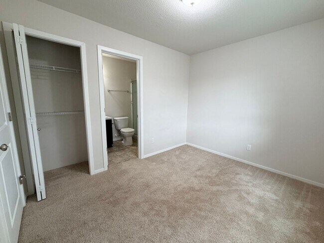 Foto del edificio - 17363 NW Shackelford Rd