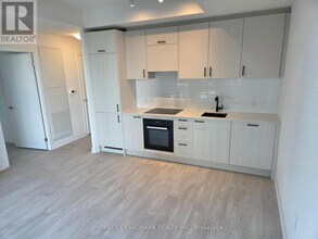 Building Photo - 1 Quarrington Ln