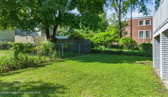 Building Photo - 2402 Dimmick Ave
