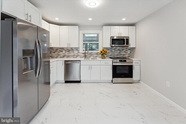 Foto del edificio - 449 Maple St