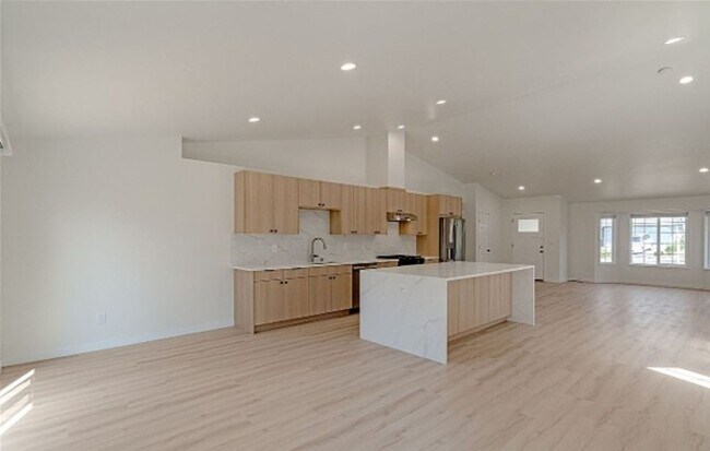 Foto del edificio - 4500 220th St SW