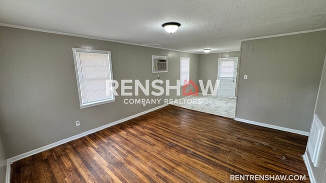 Foto del edificio - 249 Navy Dr