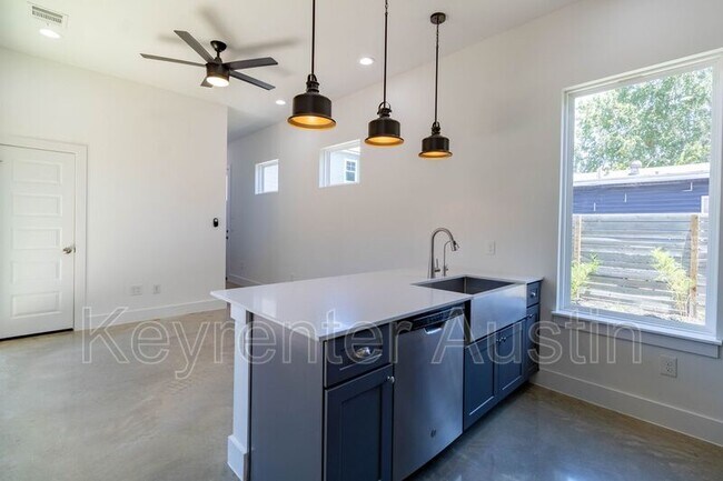 Building Photo - 6304 Laird Dr