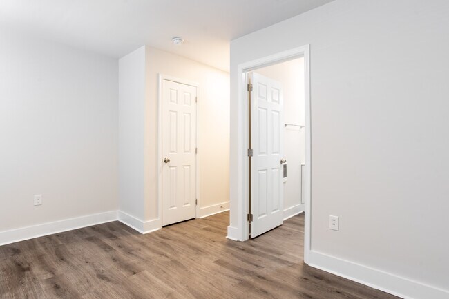 Foto del edificio - 2332 N Woodstock St